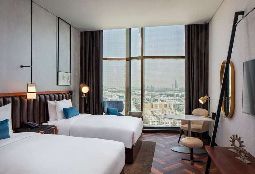 Quarto Estandar para Deficientes Físicos, Hilton Reading