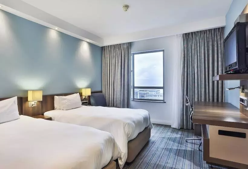 اتاق استاندارد با چشم‌انداز دریا, Holiday Inn Express Durban   Umhlanga, An Ihg