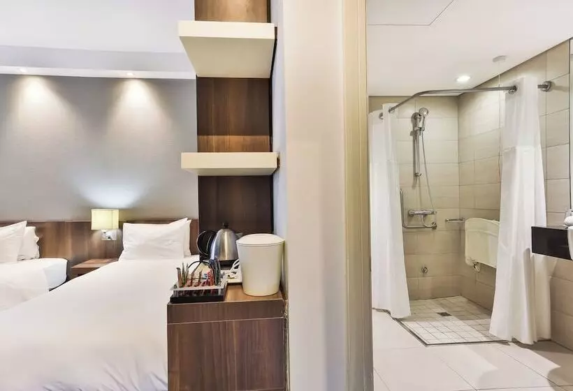 اتاق استاندارد برای معلولان, Holiday Inn Express Durban   Umhlanga, An Ihg