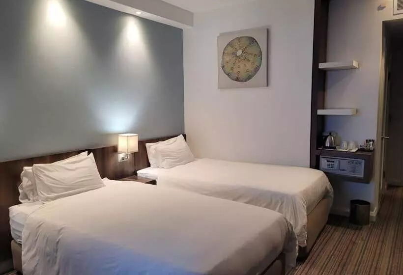 اتاق استاندارد برای معلولان, Holiday Inn Express Durban   Umhlanga, An Ihg