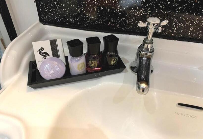 غرفة قياسية, Mansion House