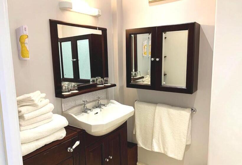 غرفة قياسية, Mansion House