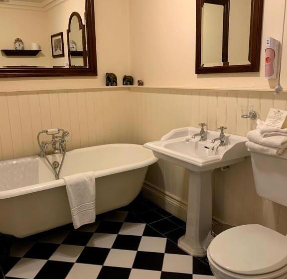 شقة غرفة واحدة مطلة على البحر, Mansion House