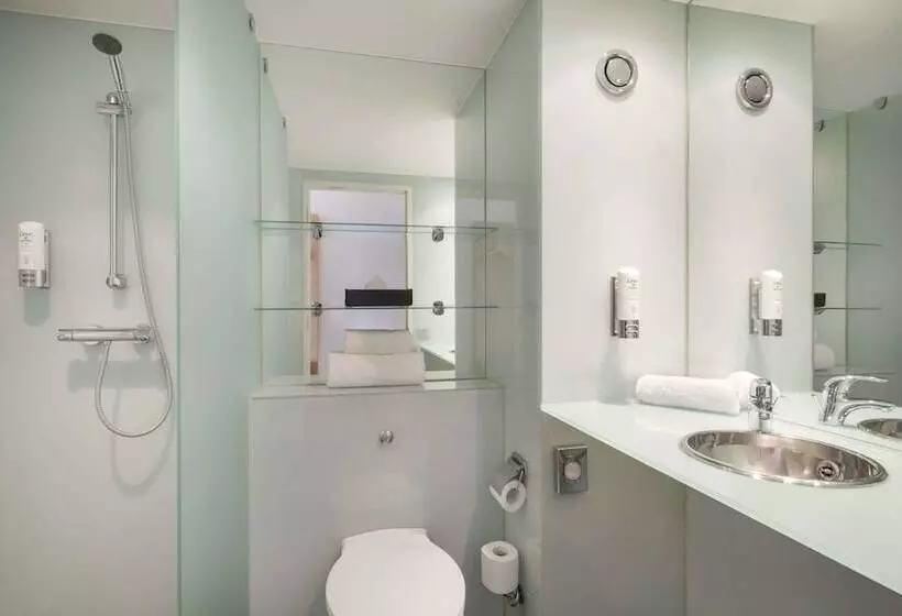 اتاق استاندارد, Ramada By Wyndham Belfast