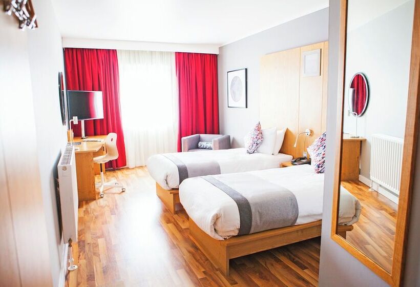 חדר סטנדרט, Ramada By Wyndham Belfast