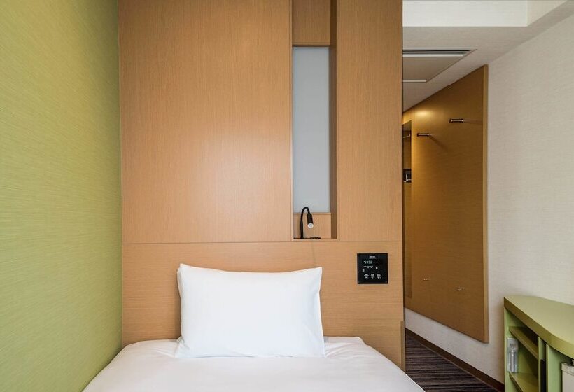 غرفة قياسية فردية, The B Ikebukuro