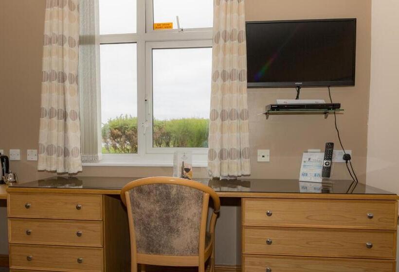 غرفة سوبيريور, The Little Haven