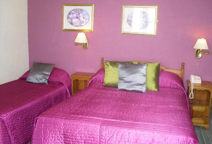 Triple Room Sea View, Tiffanys