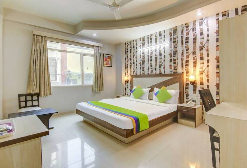 חדר דלוקס, Treebo Rockwell Plaza