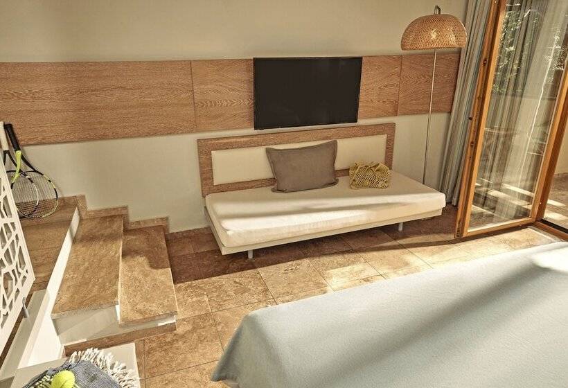 بانگلوی استاندارد, Tui Magic Life Sarigerme