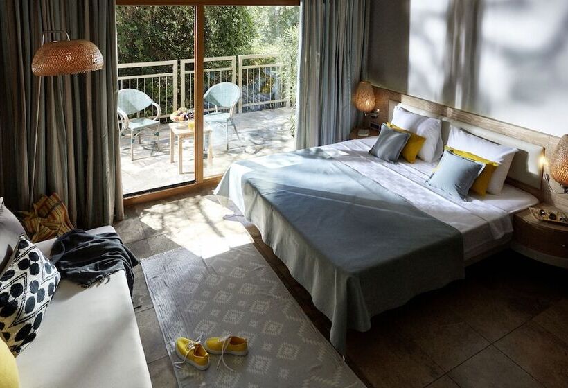 بانگلوی استاندارد, Tui Magic Life Sarigerme