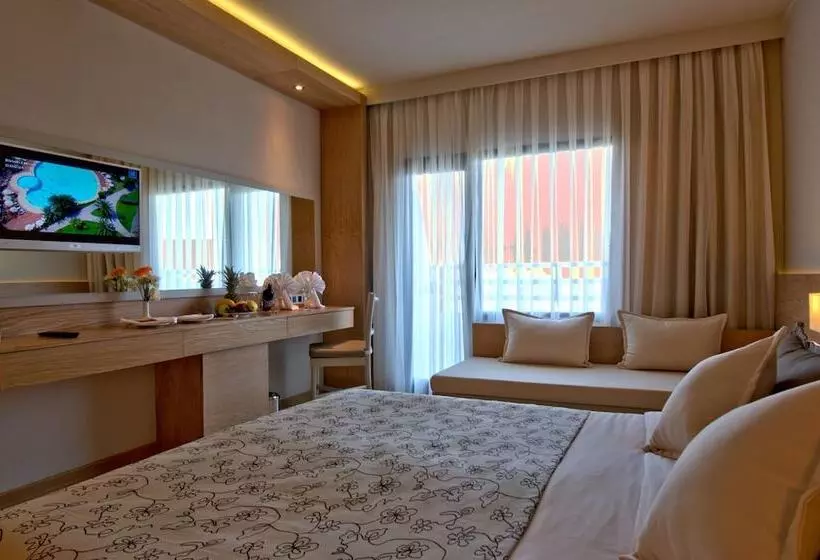 اتاق استاندارد با بالکن, Tui Magic Life Sarigerme