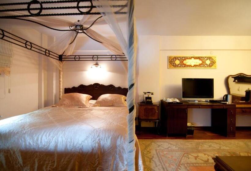 Deluxe Suite King Bed, Villa Sphendone Suites Istanbul