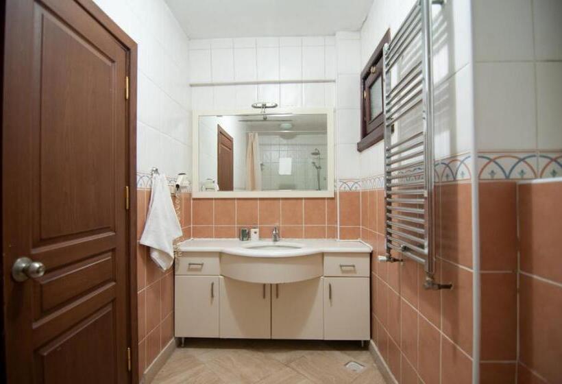 Deluxe Suite King Bed, Villa Sphendone Suites Istanbul