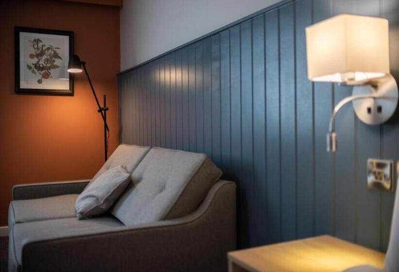 Семейный Номер, Wilmslow Lodge