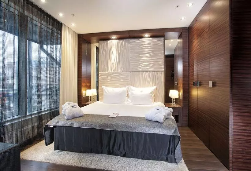 سوییت, Tallink Hotel Riga