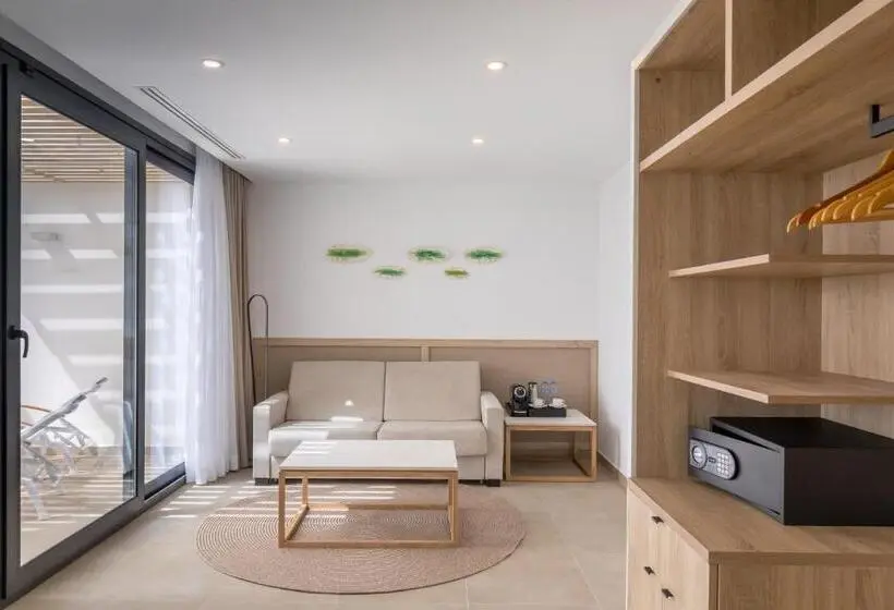 オーシャンビュージュニアスイート, Barceló Nura