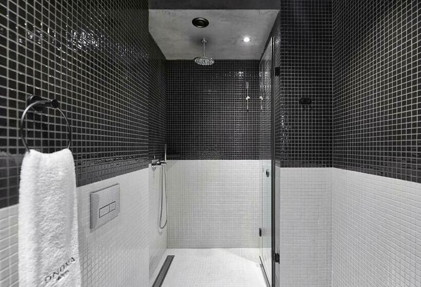 غرفة قياسية, Onoma