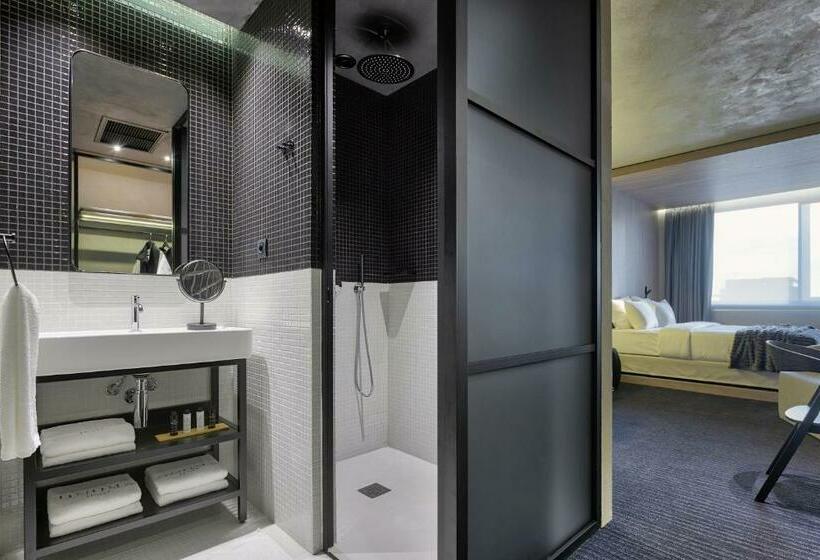 غرفة قياسية, Onoma