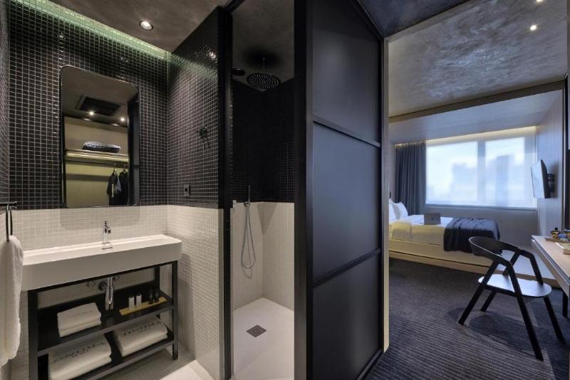 غرفة قياسية, Onoma