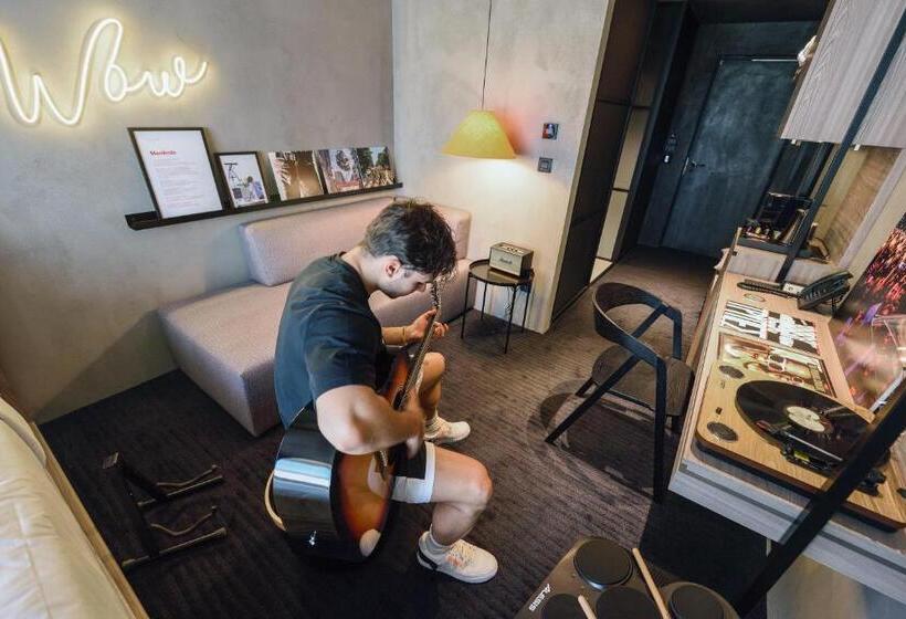 غرفة قياسية, Onoma