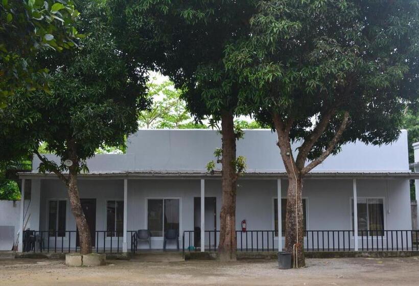 Pokój Rodzinny, Sergi S Resort And