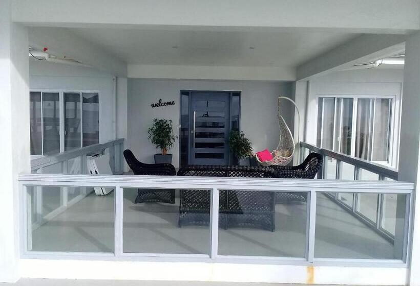 בית, 4 חדרי שינה, Sergi S Resort And