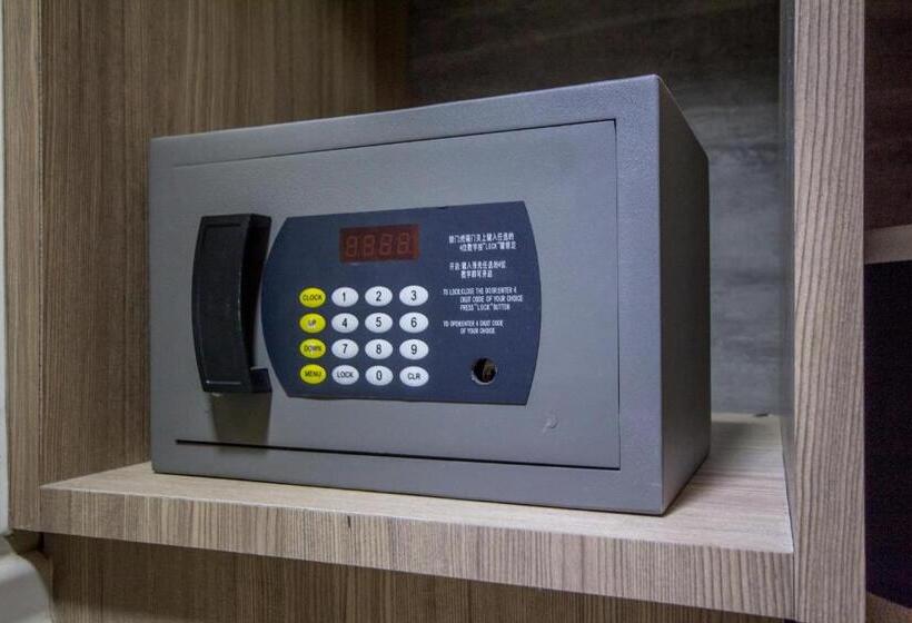 스탠다드 룸 킹사이즈 침대, Chariton Hotel Alma