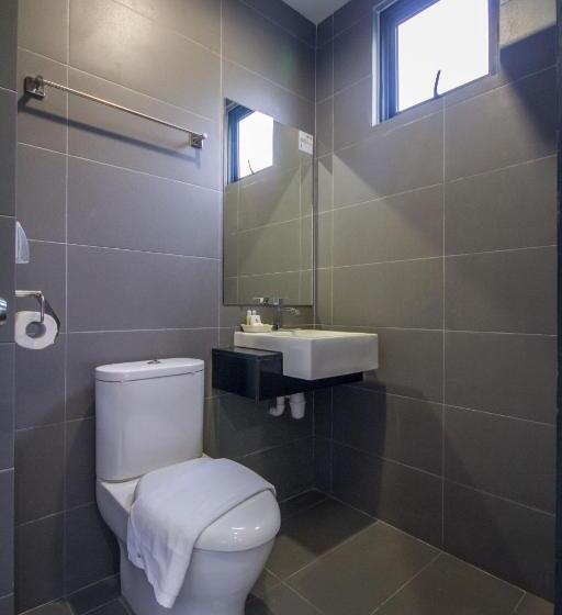 豪华三人间, Chariton Hotel Alma