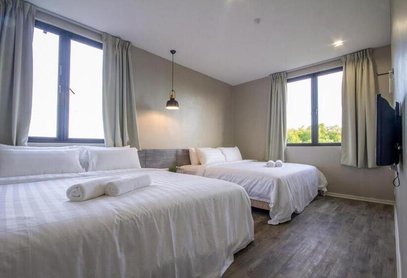 4인용 스탠다드 룸, Chariton Hotel Alma