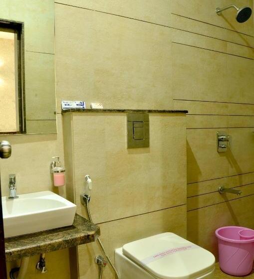 חדר סטנדרט, Sri Sri Executive, Kolhapur