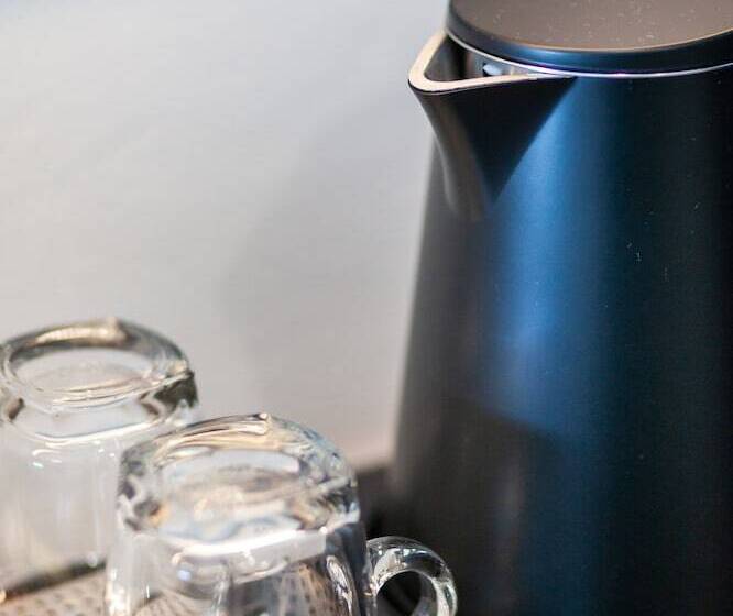 スイート, Wesley