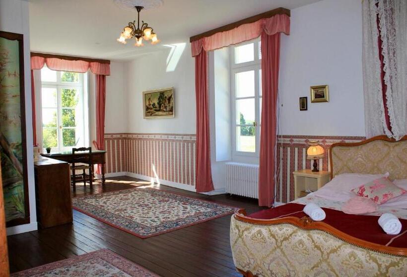 디럭스 패밀리 룸, Château De Montaupin