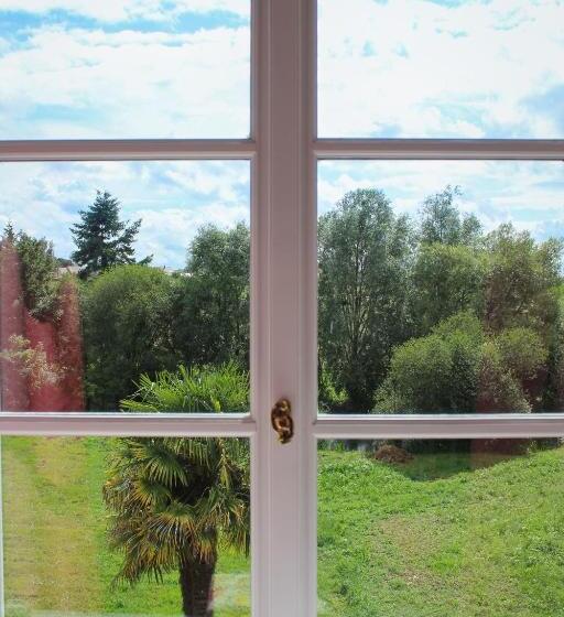 디럭스 패밀리 룸, Château De Montaupin