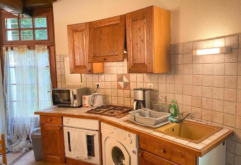 샬레, Château De Montaupin