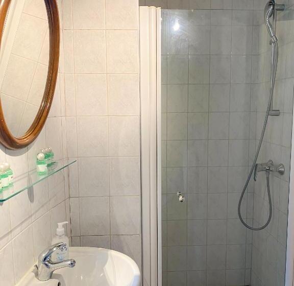 샬레, Château De Montaupin