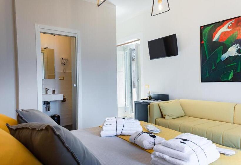 غرفة عائلية, Dimora Cavour