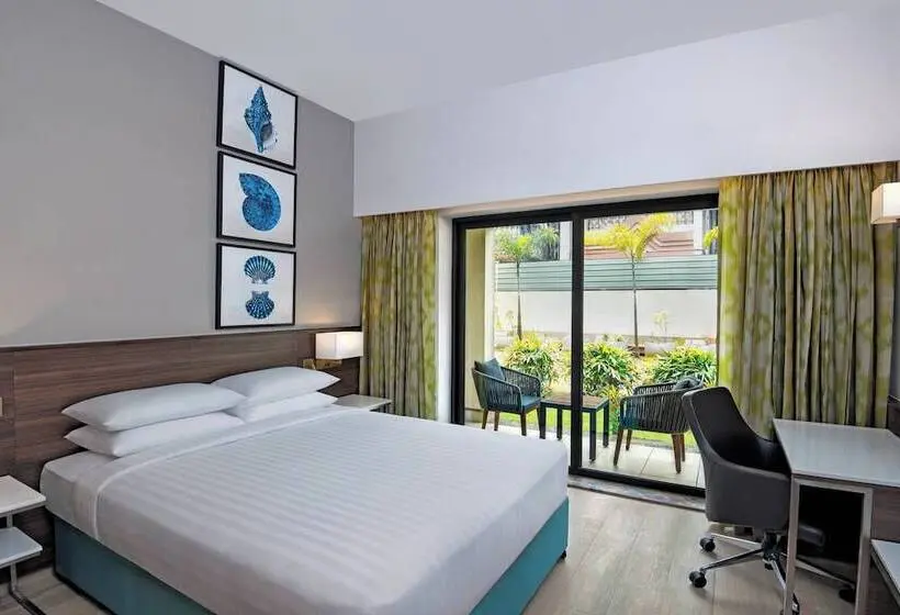 プールの見えるデラックスルーム, Fairfield By Marriott Goa Benaulim