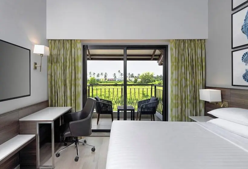 バルコニー付きデラックスルーム, Fairfield By Marriott Goa Benaulim