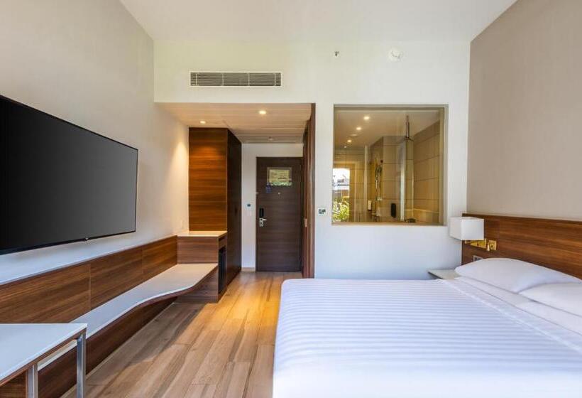 풀장 전망 디럭스 룸, Fairfield By Marriott Goa Benaulim