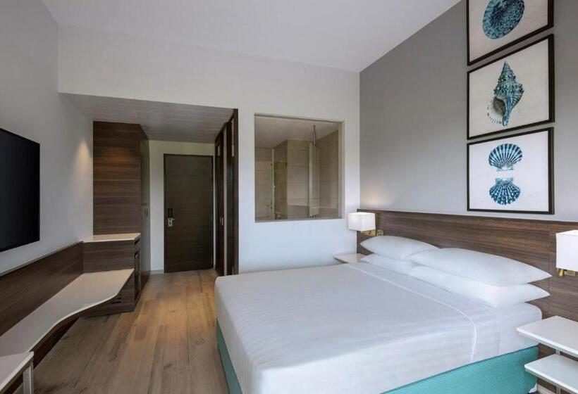 풀장 전망 디럭스 룸, Fairfield By Marriott Goa Benaulim