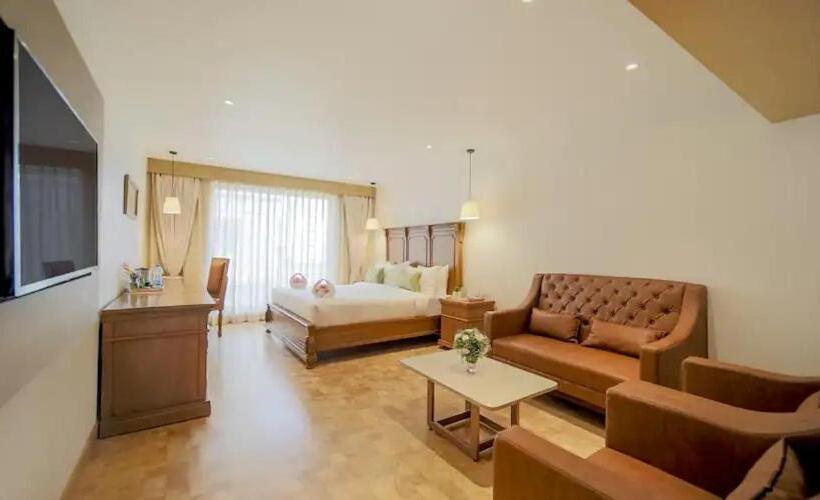 اتاق سوپریور با تخت بزرگ, Jade Suites Luxury Boutique