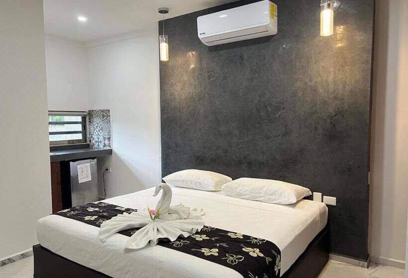 جناح جونيور ديلوكس, Ko Ox Wenne