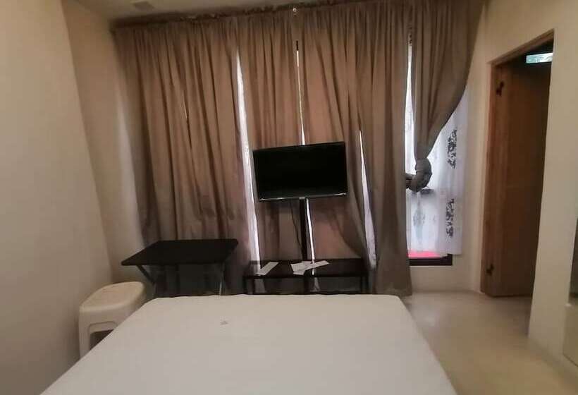 اتاق سوپریور, Capital O 811 Tri A S Building