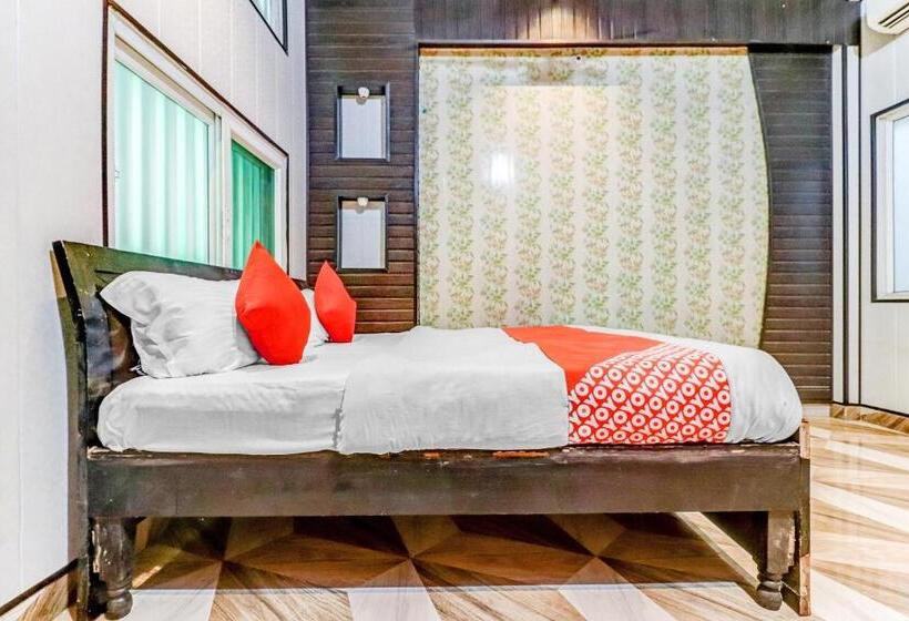 Quarto Triplo Clássico, Oyo 81561 Lucky Stay