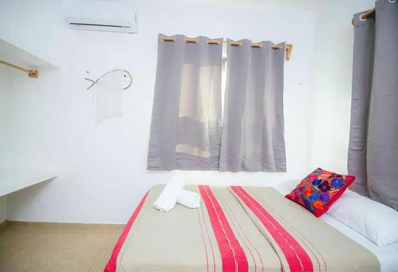 اتاق استاندارد چهار تخته, Posada Yalekin Holbox
