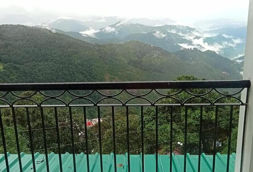 ファミリールーム, The Kumaon Retreat