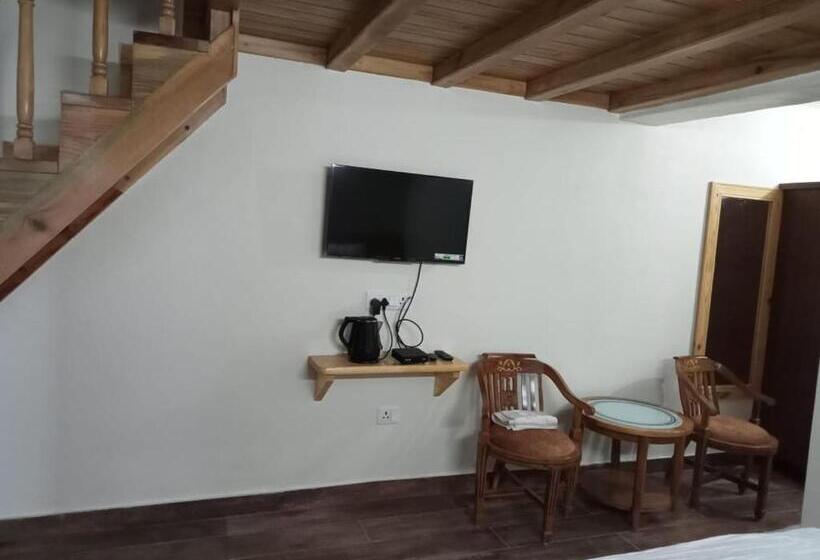 デラックスファミリールーム, The Kumaon Retreat