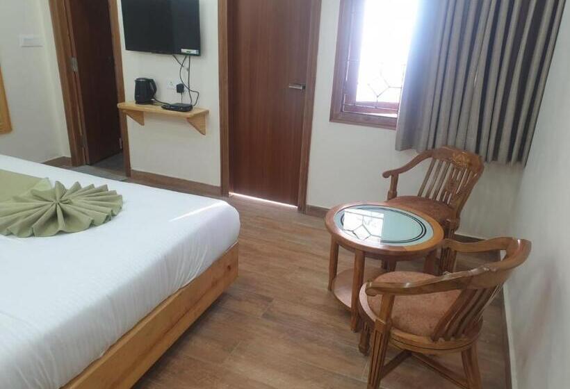 ルームシェアのワンベッド, The Kumaon Retreat