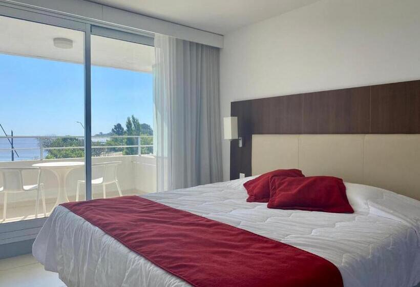 Standard studio with lake view, Monoambiente 411, Dos Orillas, Colonia